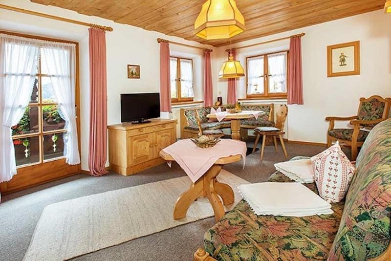 Gaestehaus Menkenbauer Ruhpolding Exterior foto