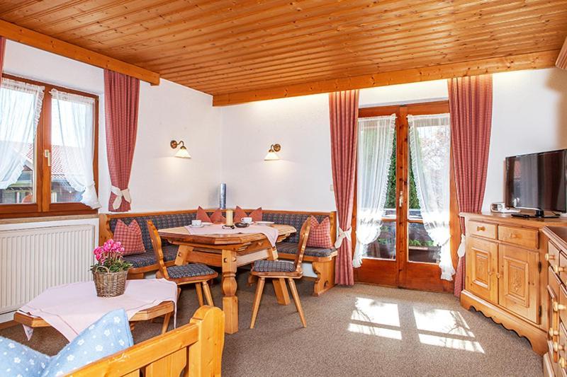 Gaestehaus Menkenbauer Ruhpolding Exterior foto